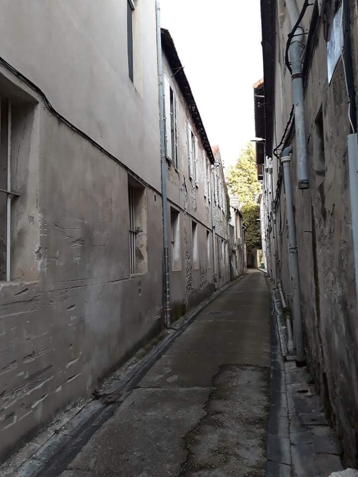 EBB79B61-CCA7-4615-B162-44BC27262B4B